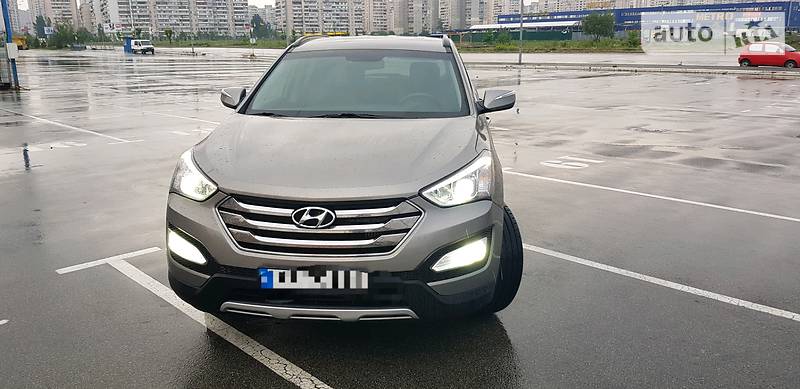 Hyundai Santa FE 2013 года
