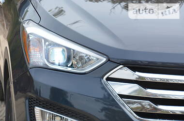 Внедорожник / Кроссовер Hyundai Santa FE 2014 в Сваляве