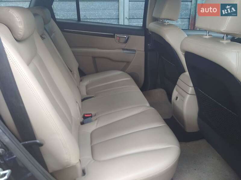 Внедорожник / Кроссовер Hyundai Santa FE 2010 в Виннице