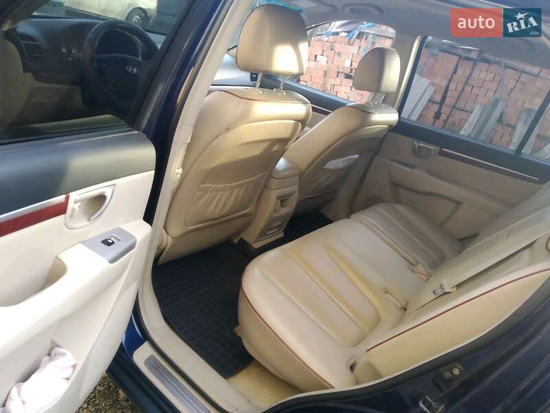 Позашляховик / Кросовер Hyundai Santa FE 2006 в Чернівцях