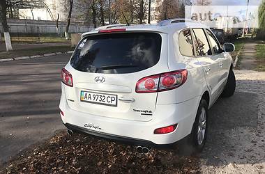 Внедорожник / Кроссовер Hyundai Santa FE 2010 в Чернигове