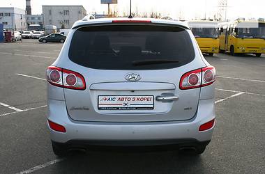 Внедорожник / Кроссовер Hyundai Santa FE 2010 в Киеве