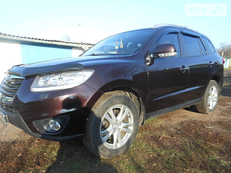Позашляховик / Кросовер Hyundai Santa FE 2010 в Новгород-Сіверському