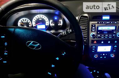 Позашляховик / Кросовер Hyundai Santa FE 2006 в 