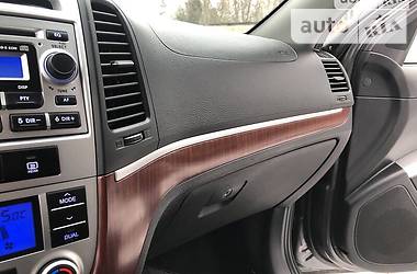 Позашляховик / Кросовер Hyundai Santa FE 2007 в 