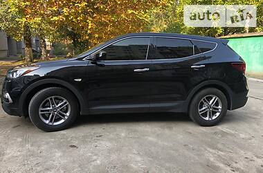 Позашляховик / Кросовер Hyundai Santa FE 2017 в 