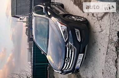 Внедорожник / Кроссовер Hyundai Santa FE 2016 в Киеве