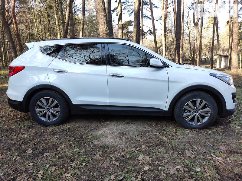 Позашляховик / Кросовер Hyundai Santa FE 2014 в Києві