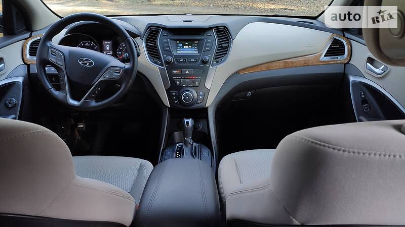 Позашляховик / Кросовер Hyundai Santa FE 2014 в Києві
