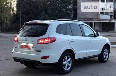 Позашляховик / Кросовер Hyundai Santa FE 2010 в 