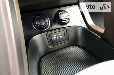 Позашляховик / Кросовер Hyundai Santa FE 2016 в 