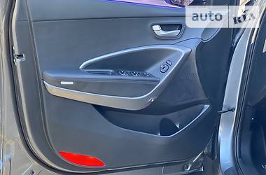 Позашляховик / Кросовер Hyundai Santa FE 2014 в 