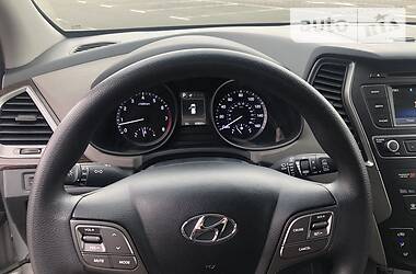 Позашляховик / Кросовер Hyundai Santa FE 2017 в 