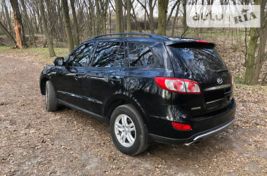 Позашляховик / Кросовер Hyundai Santa FE 2011 в 