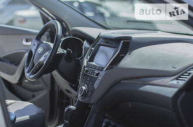 Внедорожник / Кроссовер Hyundai Santa FE 2018 в 