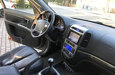 Позашляховик / Кросовер Hyundai Santa FE 2011 в 