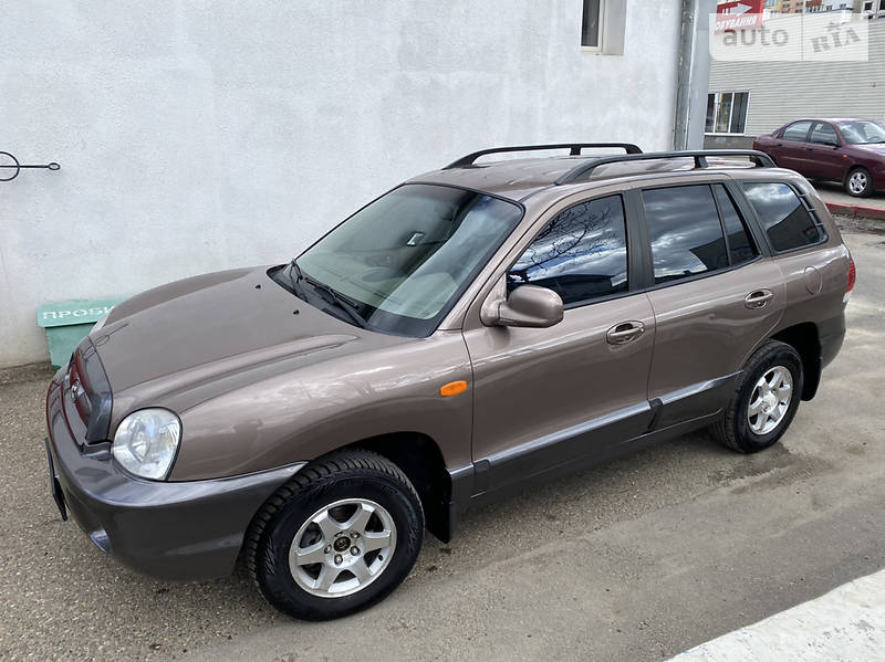 Позашляховик / Кросовер Hyundai Santa FE 2005 в Чернівцях