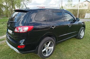 Позашляховик / Кросовер Hyundai Santa FE 2010 в 