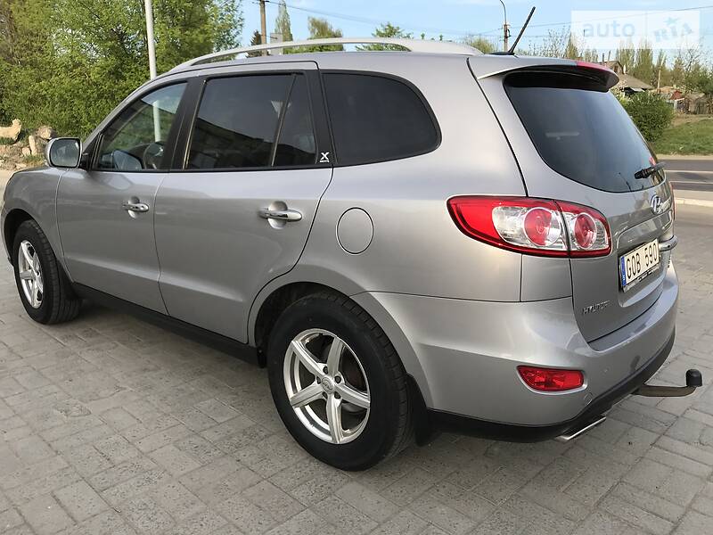 Внедорожник / Кроссовер Hyundai Santa FE 2011 в Луцке