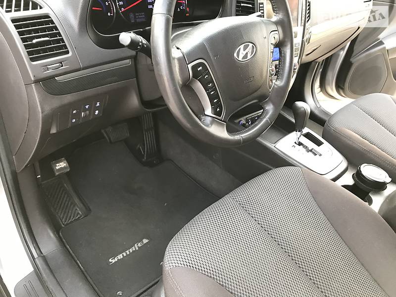 Внедорожник / Кроссовер Hyundai Santa FE 2011 в Луцке