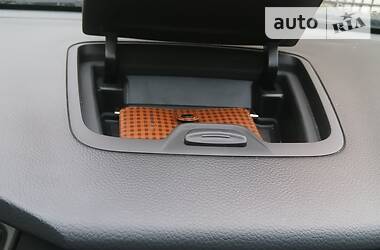 Позашляховик / Кросовер Hyundai Santa FE 2016 в 