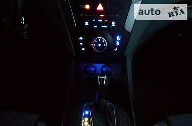 Позашляховик / Кросовер Hyundai Santa FE 2016 в 