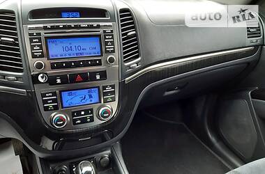 Позашляховик / Кросовер Hyundai Santa FE 2009 в 