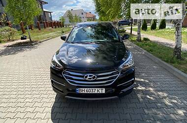 Позашляховик / Кросовер Hyundai Santa FE 2016 в 