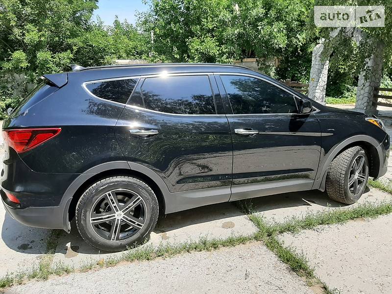 Позашляховик / Кросовер Hyundai Santa FE 2016 в Новій Одесі