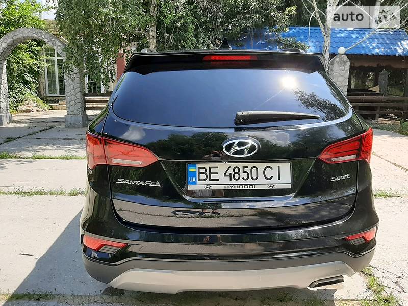 Позашляховик / Кросовер Hyundai Santa FE 2016 в Новій Одесі