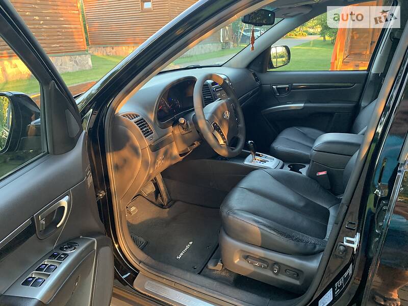 Позашляховик / Кросовер Hyundai Santa FE 2011 в Луцьку