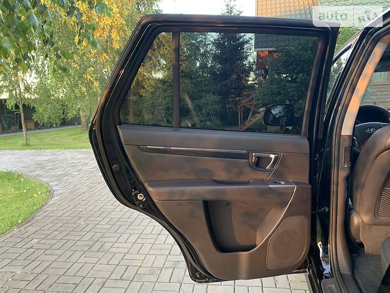 Позашляховик / Кросовер Hyundai Santa FE 2011 в Луцьку