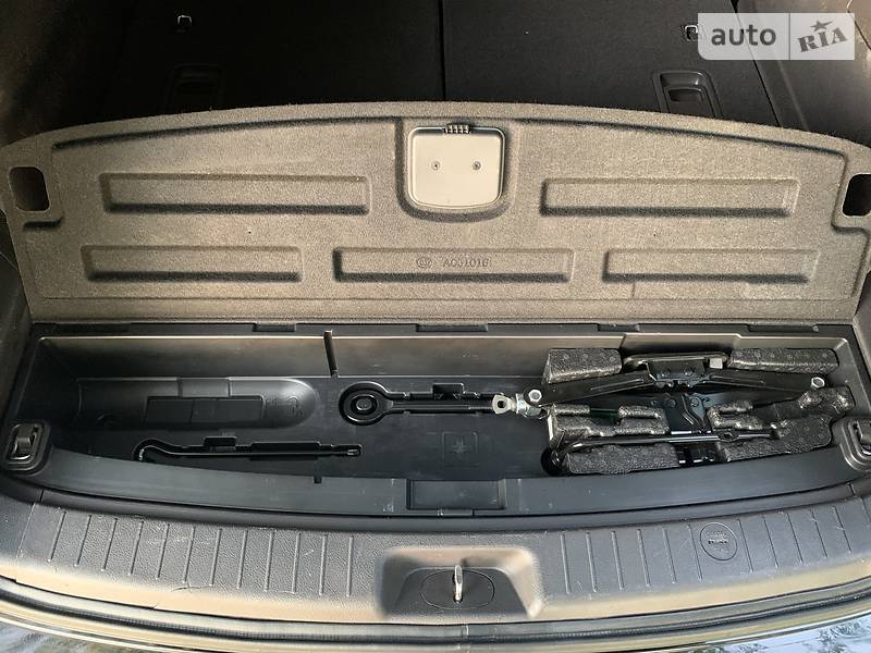 Позашляховик / Кросовер Hyundai Santa FE 2011 в Луцьку