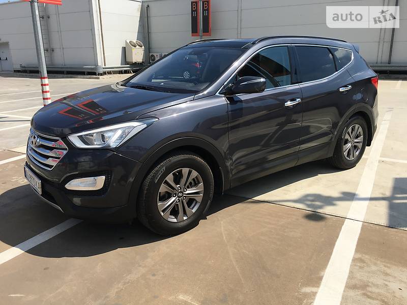 Седан Hyundai Santa FE 2015 в 