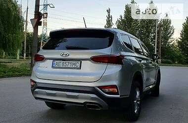Внедорожник / Кроссовер Hyundai Santa FE 2019 в Киеве