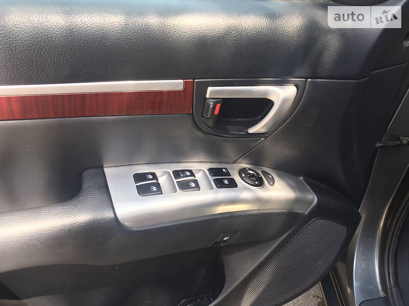 Позашляховик / Кросовер Hyundai Santa FE 2007 в Тульчині