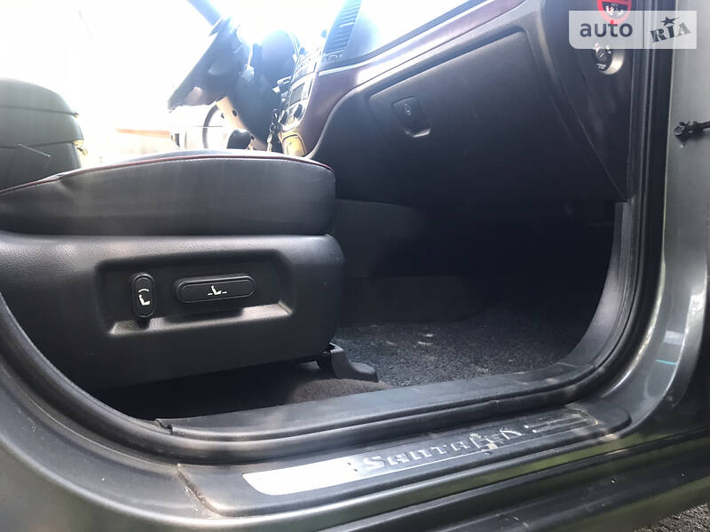 Позашляховик / Кросовер Hyundai Santa FE 2007 в Тульчині