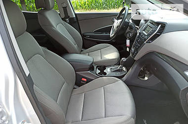 Позашляховик / Кросовер Hyundai Santa FE 2014 в 