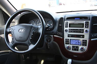 Позашляховик / Кросовер Hyundai Santa FE 2006 в 