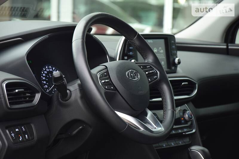 Позашляховик / Кросовер Hyundai Santa FE 2019 в Києві