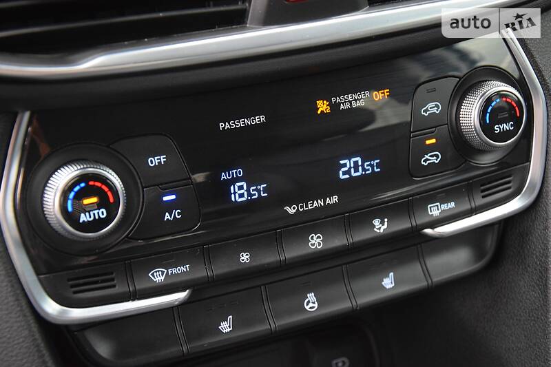 Позашляховик / Кросовер Hyundai Santa FE 2019 в Києві