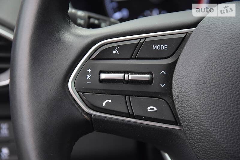 Позашляховик / Кросовер Hyundai Santa FE 2019 в Києві