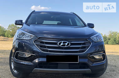 Внедорожник / Кроссовер Hyundai Santa FE 2016 в Киеве