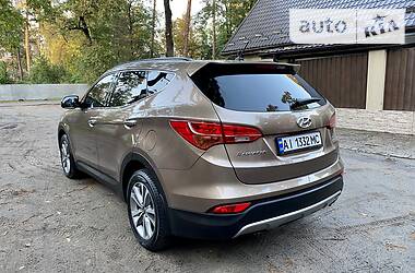 Позашляховик / Кросовер Hyundai Santa FE 2014 в Києві