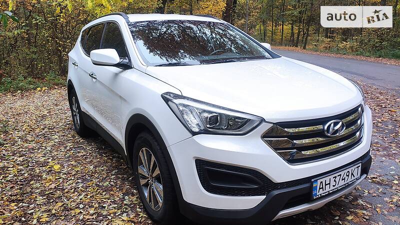 Позашляховик / Кросовер Hyundai Santa FE 2014 в Києві