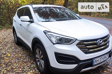 Внедорожник / Кроссовер Hyundai Santa FE 2014 в 