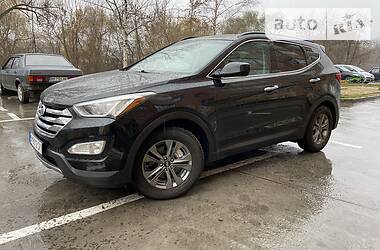 Внедорожник / Кроссовер Hyundai Santa FE 2016 в Сумах