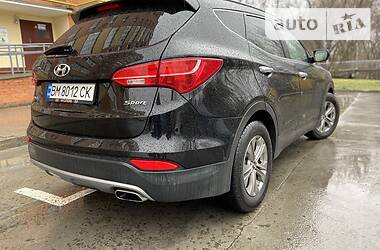 Внедорожник / Кроссовер Hyundai Santa FE 2016 в Сумах