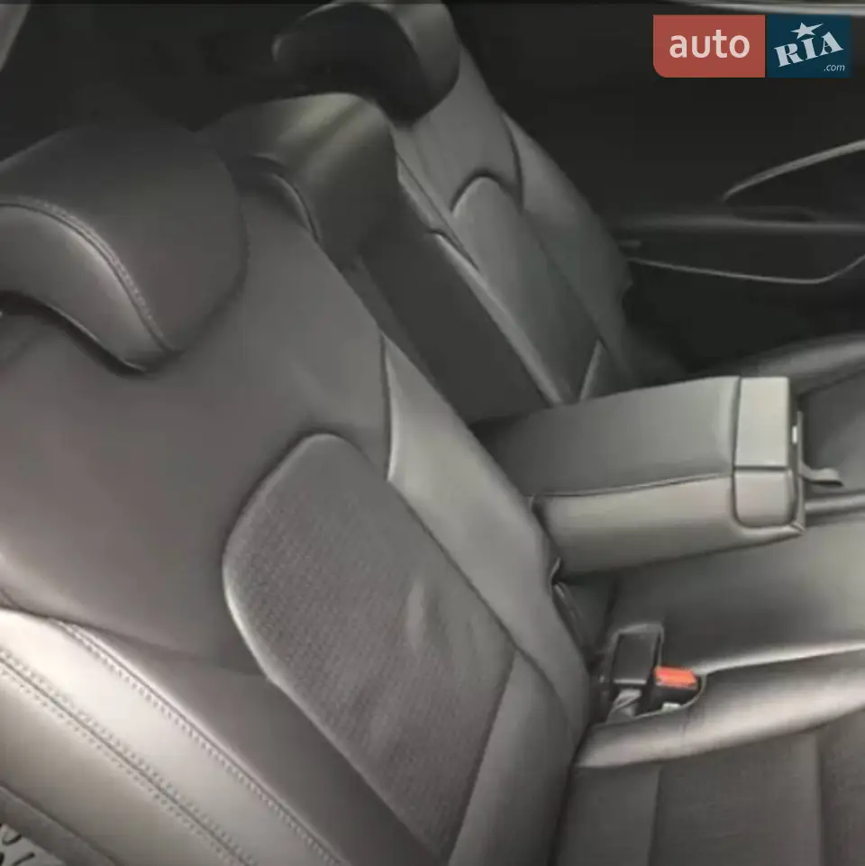 2012 Hyundai Santa Fe - мініатюра 30