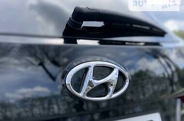 Внедорожник / Кроссовер Hyundai Santa FE 2013 в Виннице